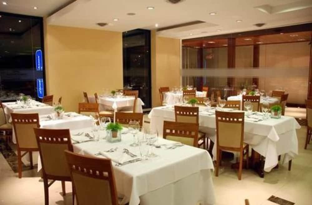 玛丽亚豪生别墅酒店及赌场 Villa María 外观 照片